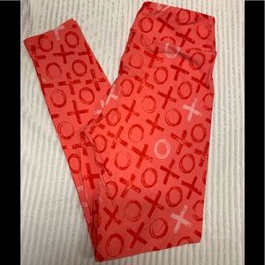 Lularoe Valentine XO leggings, size OS, 🆕